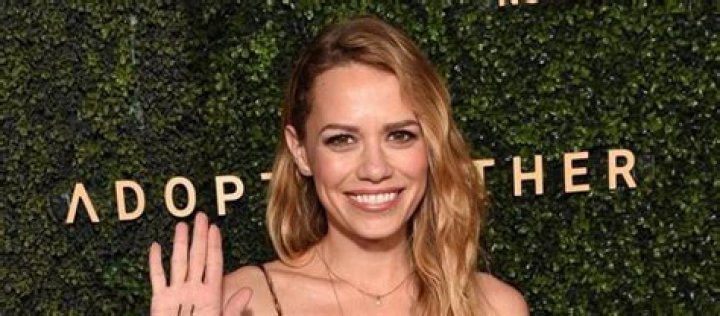 Bethany Joy Lenz Height, Weight, Measurements, Bra Size, Shoe Size