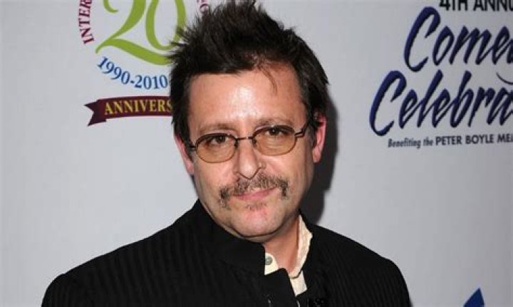 Judd Nelson Height, Weight, Body Measurements, Shoe Size