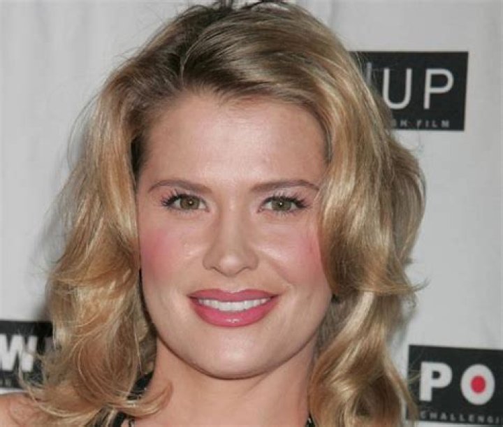 Kristy Swanson Height, Weight, Measurements, Bra Size, Shoe Size