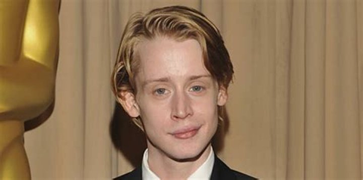 Macaulay Culkin Height, Weight, Body Measurements, Shoe Size