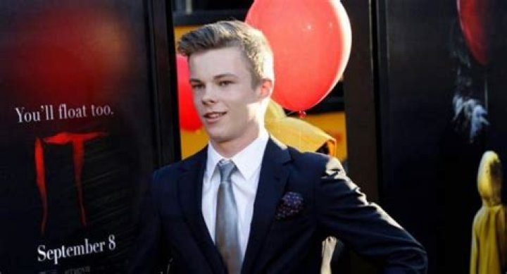 Nicholas Hamilton Height, Weight, Body Measurements, Shoe Size