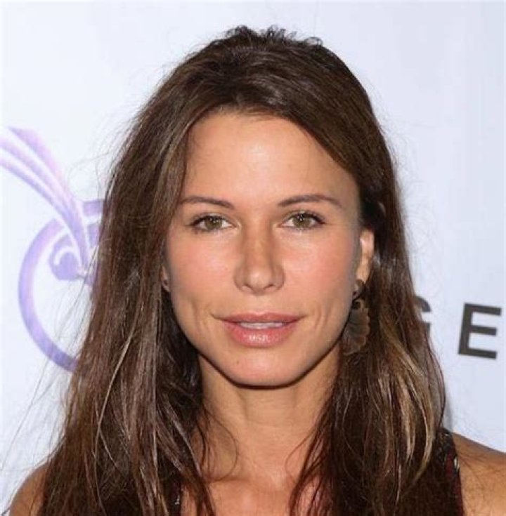 Rhona Mitra Height, Weight, Measurements, Bra Size, Shoe Size