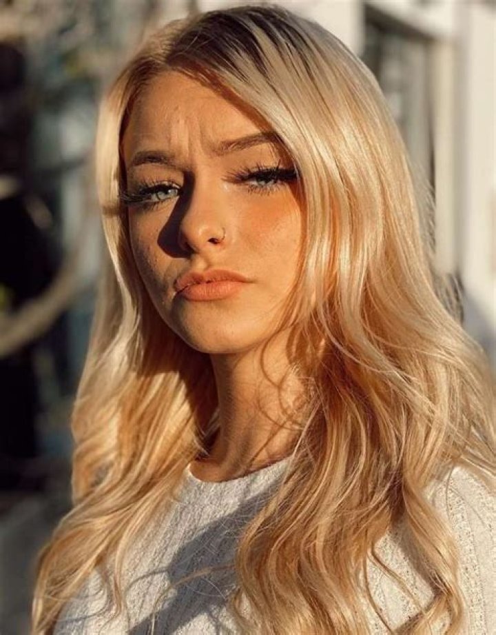 Zoe LaVerne